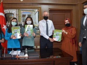 Barbaros Şehit Mehmet Savunmaz Ortaokulu projeleriyle dikkat çekiyor