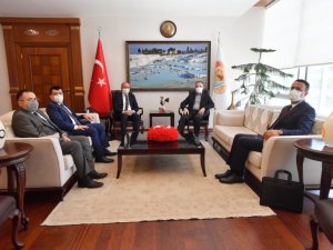 İçişleri Bakan Yardımcısı Çataklı, Denizli’nin virüsle mücadelesi hakkında bilgi aldı
