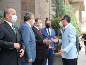 Bakan Kasapoğlu: “Gençlik ve spor yatırımlarındaki seviyeyi farklı noktalara taşıyacağız”