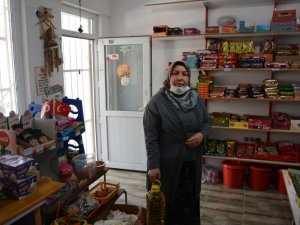 Gurbetçi hayırseverler bakkalın veresiye defterini satın aldı