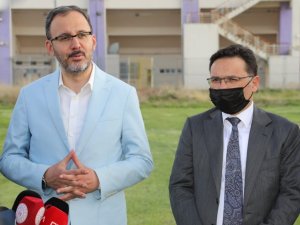 Bakan Kasapoğlu: “Türkiye’nin en donanımlı spor lisesini Afyonkarahisar’a yapacağız”