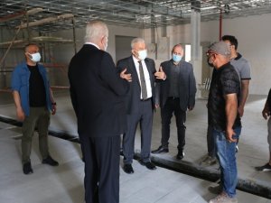 Başkan Atay, tarımsal ürün fabrikasında incelemelerde bulundu