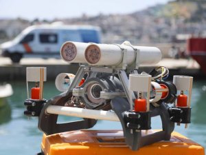 Aydın Büyükşehir Belediyesi su altı drone üretti