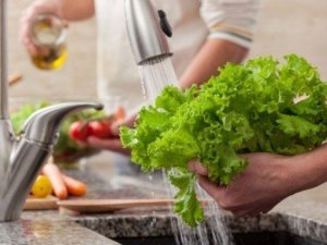 Pestisit tehdidinde sirkeli su işe yaramıyor, doğru yöntem karbonat