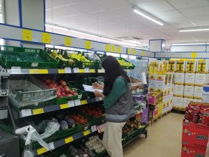 Aslanapa’da marketlerde ürün fiyat kontrolü