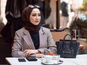 Seda Aydın: “Sosyal medyada filtreler gerçek, yaşamlar sahte”