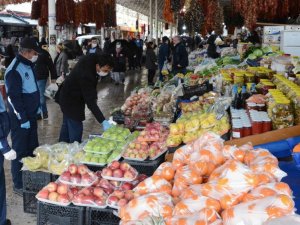 Halk pazarı Cumartesi günleri açık