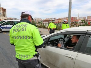 Başakşehir polisinden sosyal uygulama