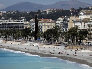 Fransa’da son 24 saatte 26 bin yeni vaka