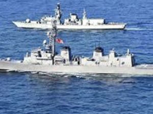 İngiltere, Kraliyet Donanması’ndan 2 devriye gemisini Jersey’e gönderecek