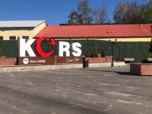 Kars’ta vatandaşlar evlerinde kaldı, vaka sayısı düştü