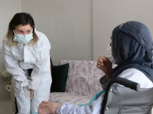 Pandemiye rağmen, evde sağlık hizmeti kesintiye uğramadı