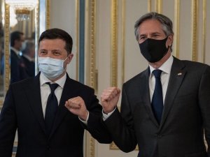 Ukrayna Devlet Başkan Zelenskiy, ABD Dışişleri Bakanı Blinken ile görüştü