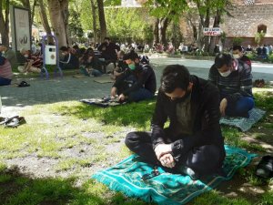 Afyonkarahisar’da Ramazan ayının son cuma namazı kılındı
