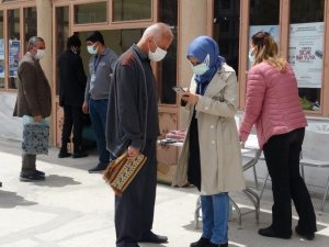 Cuma namazında aşıya davet
