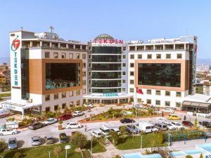 Tekden’den Anneler Günü’nde 2 anneye en güzel hediye