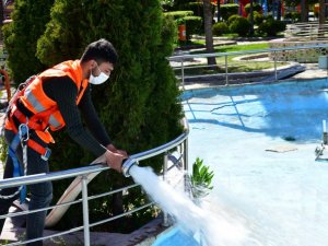 Mamak’ta süs havuzlarına bahar temizliği