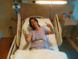 Anneler Günü hediyesi eşinin böbreği oldu