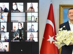 Bakan Selçuk çocukları hastanede eğitim gören annelerle buluştu