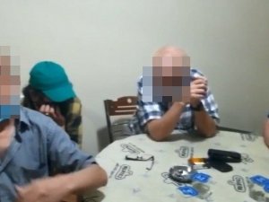 Nazilli’de 15 kişi kumar oynarken yakalandı