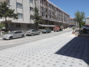 Polatlı Belediyesi ‘Yolunuz hep açık olsun’ parolasıyla asfaltlama çalışmalarına devam ediyor