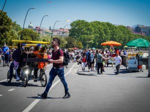 İtalya’da son 24 saatte 5 bin 77 yeni vaka