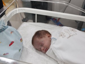 Erken doğum yaptı, bin 50 gram doğan bebeğine 50 gün sonra kavuştu
