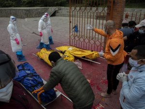 Nepal’den dağcılara çağrı: “Oksijen tüplerini geri getirin”