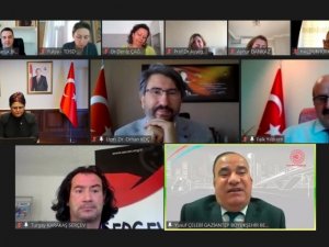 Bakan Yanık, çeşitli alanlarda başarılar kazanmış engelliler ve engellilik alanında çalışan STK’larla buluştu