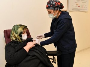 Isparta’da 186 bin 408 doz Covid-19 aşısı uygulandı