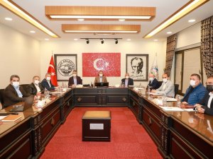 “Şehir idarecilerinin evde beklemek gibi bir lüksü olamaz"