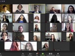 DEÜ’nün çevrim içi etkinliğinde kültürlerini anlattılar