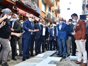 Bakan Adil Karaismailoğlu Trabzon’daki alt yapı çalışmalarını yerinde inceledi