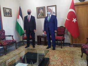 BBP Genel  Başkanı Destici, Filistin Büyükelçiliğini ziyaret etti