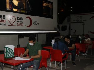 Diyarbakır Emniyeti’nden Kızılay’a kan bağışı