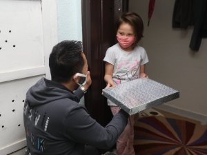 Başkan Yıldızkaya’dan ‘Bil Kazan’ yarışmasına katılan çocuklara bayram hediyesi