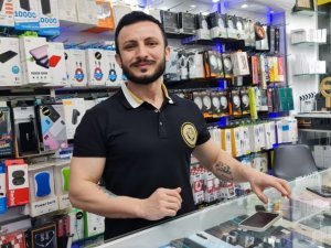 Sosyal medya fenomeni sosyal medyadaki tehlikelere karşı uyardı