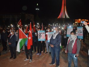 Tavşanlı halkı İsrail’i protesto için toplandı