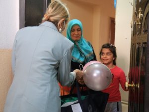 Gölbaşı Belediyesi bayram öncesi çocukların yüzünü güldürüyor