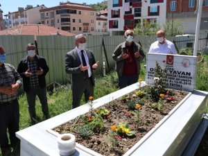 Başkan Özdemir: “Bu bayram evde kalalım”