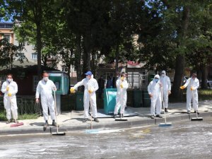 Gaziosmanpaşa sokaklarında bayram temizliği