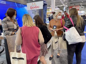 Kuşadası Belediyesi’nden Ukrayna’ya turizm çıkarması