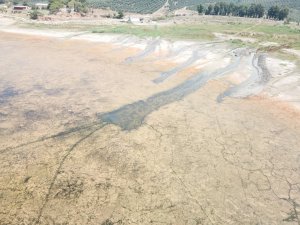 Göl suları çekildi izinsiz tarım yapanlara ceza yağdı