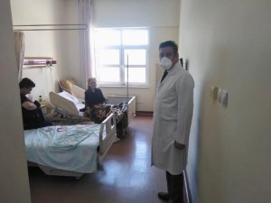 Ünlü Yönetmenin annesi hastaneye kaldırıldı