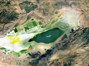 Dünyanın 2. büyük doğal sodyum kaynağı ’Acıgöl’ can çekişiyor