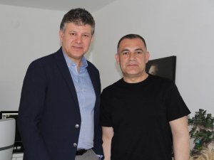 Almanya’da 4 ayrı ameliyat önerilen kanser hastası Türkiye’de tek ameliyat ile şifa buldu