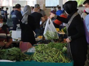 Denizli’de pazar yerleri tedbirler kapsamında 2’nci kez açıldı