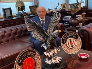 MHP lideri Bahçeli, şampiyon Beşiktaş’ı kutladı