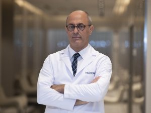 "Boyun kitleleri multidisipliner tedavi edilmeli"