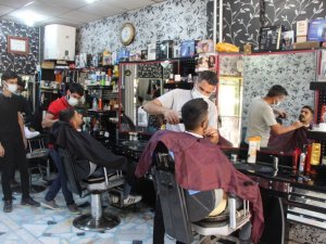 Bingöl’de tam kapanma sonrası yoğunluk, en çok berberler doldu